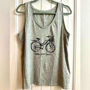 Old Navy Graphic Tank Top - L